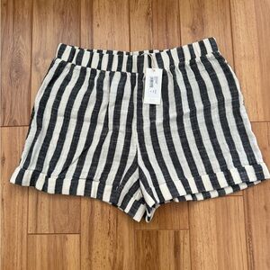 NEW Z Supply Cabana Stripe Shorts